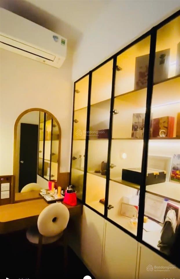 Cho thuê full nt 11,5 triệu vnd view đẹp