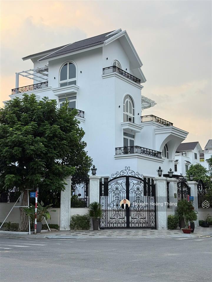 Bán biệt thự 14x20m (280m2) chỉ 100tỷ, sg mystery q. 2  0936 890 ***