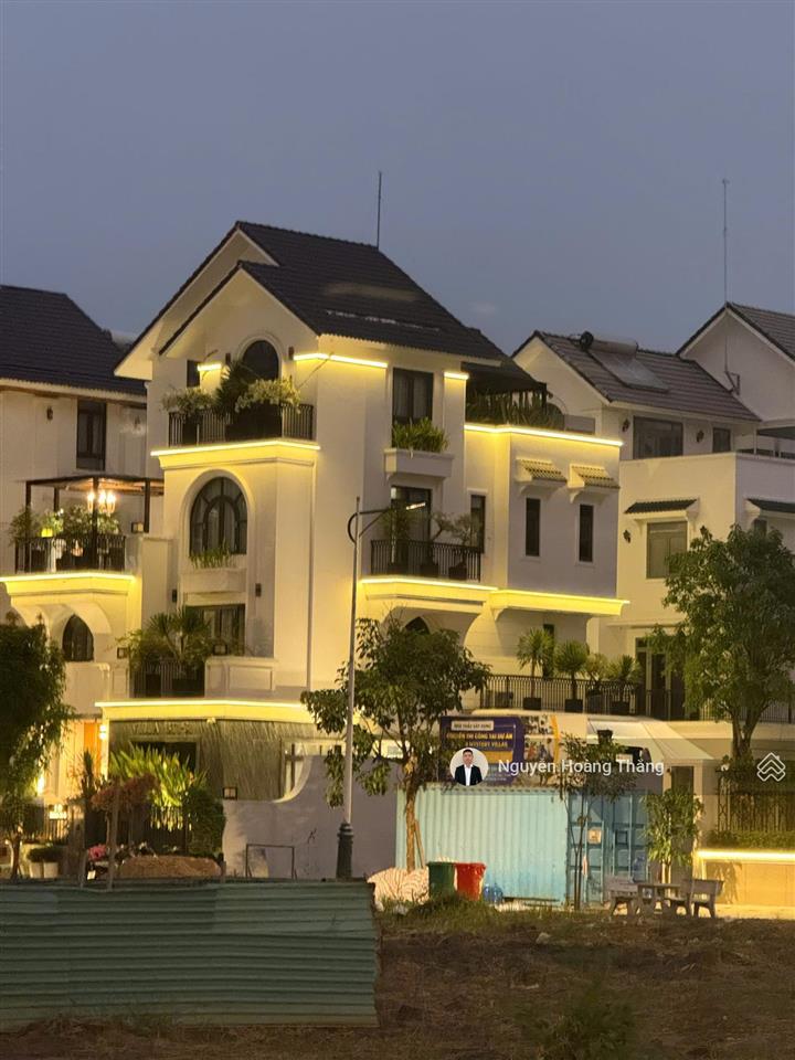 Bán biệt thự 14x20m (280m2) chỉ 100tỷ, sg mystery q. 2  0936 890 ***