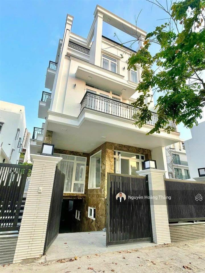 Bán căn góc 2 mt 11x20m đn  đb, giá 90tỷ, thạnh mỹ lợi, đảo kim cương q2