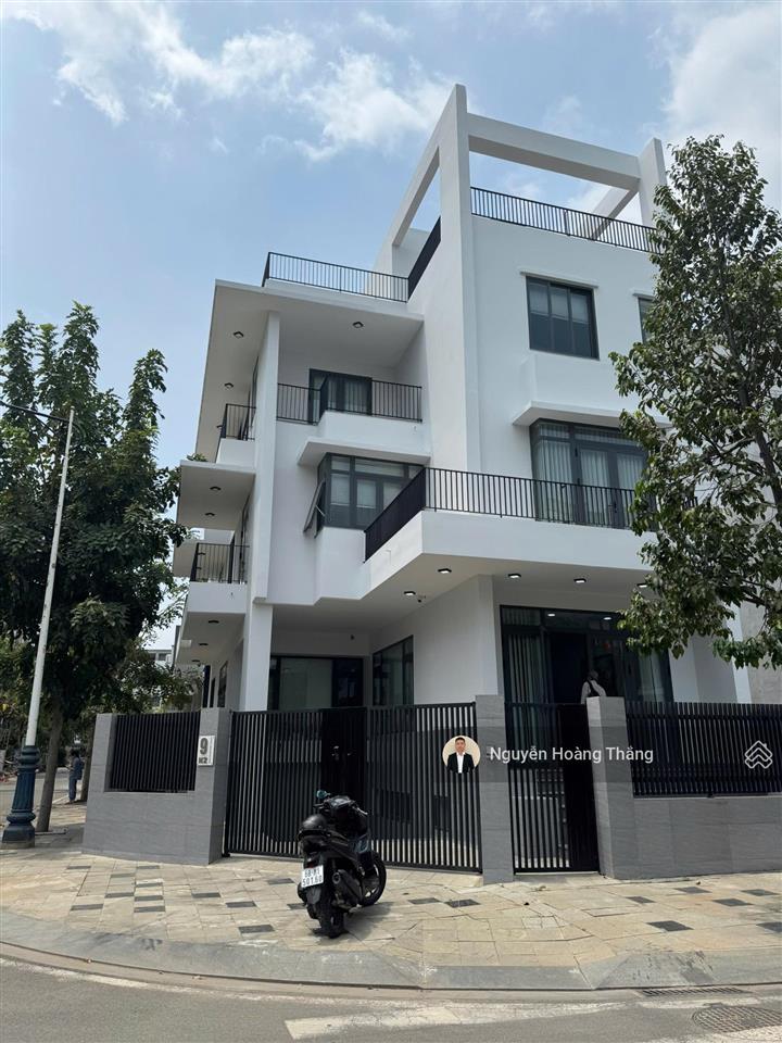 Bán căn góc 2 mt 11x20m đn  đb, giá 90tỷ, thạnh mỹ lợi, đảo kim cương q2