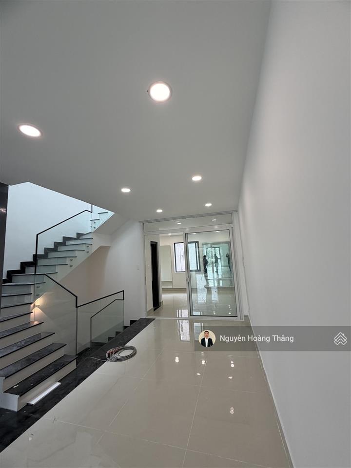 Cho thuê vp mới xây 100%, 1 hầm 4 tầng, dtsd 350m2 giá 55tr/th khu thạnh mỹ lợi q. 2,  0936 890 ***