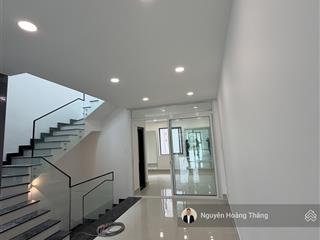 Cho thuê vp mới xây 100%, 1 hầm 4 tầng, dtsd 350m2 giá 55tr/th khu thạnh mỹ lợi q. 2,  0936 890 ***