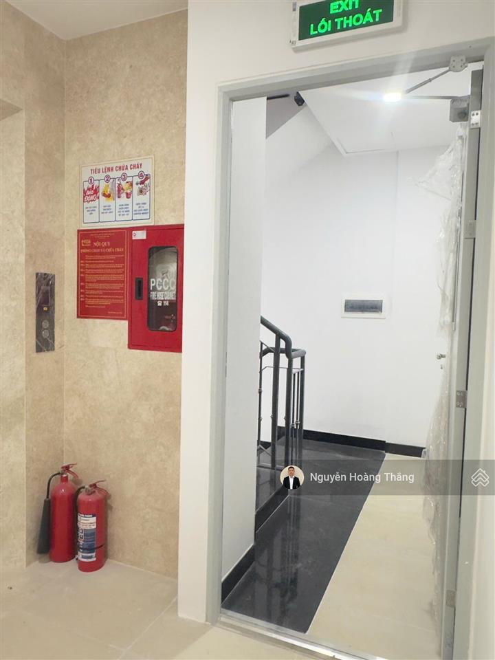 Cho thuê tòa nhà văn phòng nguyễn văn kỉnh  tạ hiện, dtsd 1000m2, giá 135tr/th, đảo kim cương, q2