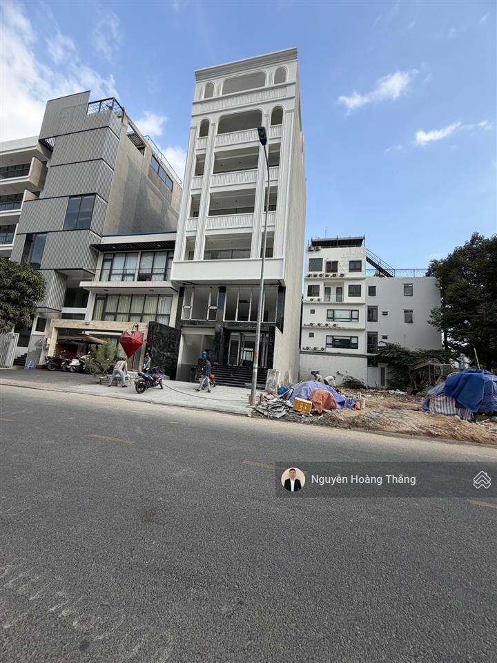 Cho thuê tòa nhà văn phòng nguyễn văn kỉnh  tạ hiện, dtsd 1000m2, giá 135tr/th, đảo kim cương, q2