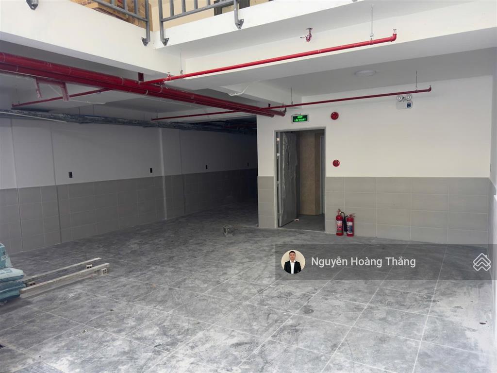 Cho thuê tòa nhà văn phòng nguyễn văn kỉnh  tạ hiện, dtsd 1000m2, giá 135tr/th, đảo kim cương, q2
