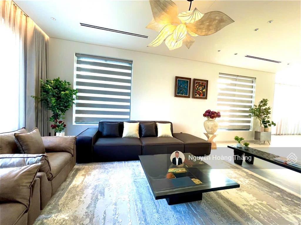 Cho thuê biệt thự 200tr/th 6pn, full nt luxury mới 100%, q.2  1500m2 sàn, vào ở ngay  0936 890 ***