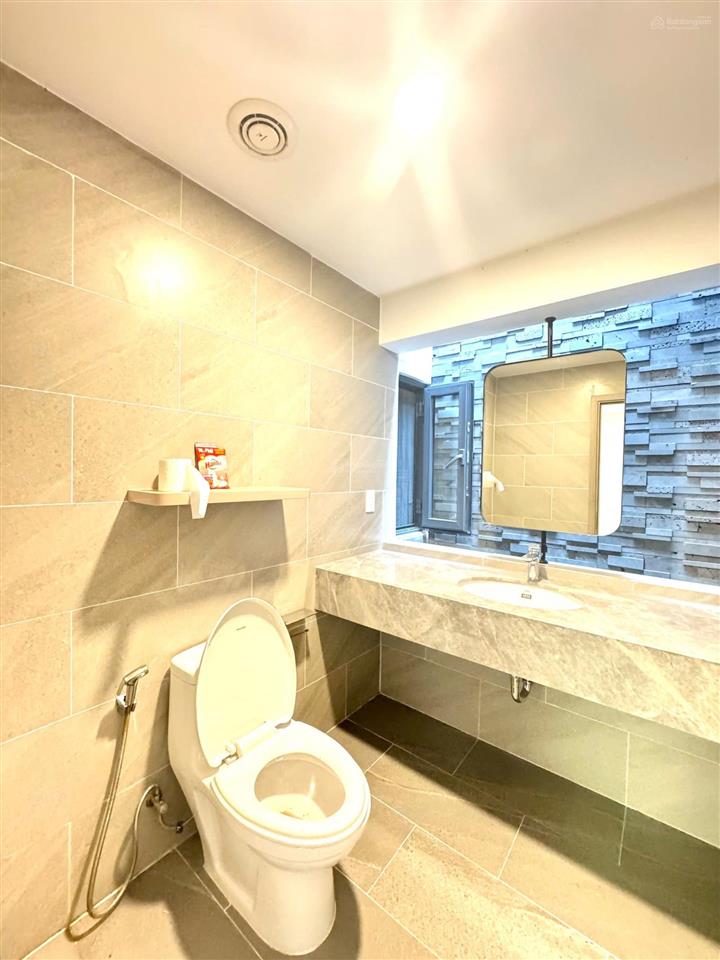 Cho thuê biệt thự 90tr/th 4pn, full nt luxury mới 100%, q.2  800m2 sàn, vào ở ngay  0936 890 ***