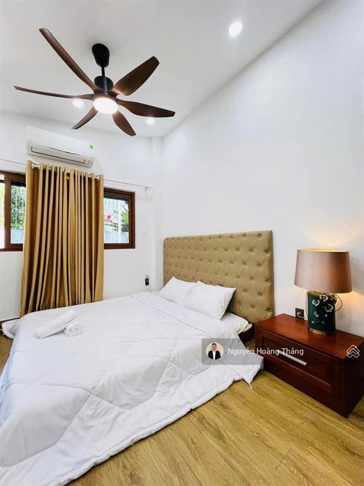 Cho thuê bt 60tr/th 5pn full nội thất luxury  mới 100%, q. 2  500m2 sàn, vào ở ngay  0936 890 ***