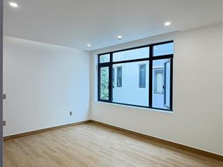 Cho thuê bt 60tr/th 5pn full nội thất luxury  mới 100%, q. 2  500m2 sàn, vào ở ngay  0936 890 ***