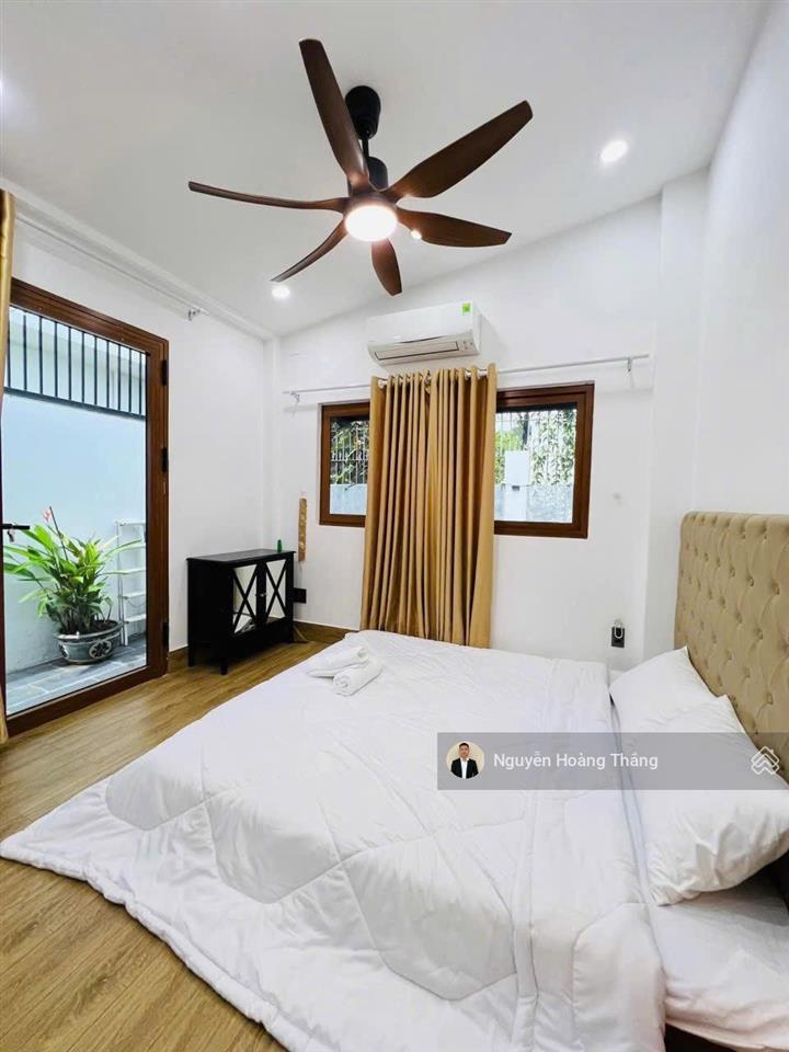 Cho thuê bt 60tr/th 5pn full nội thất luxury  mới 100%, q. 2  500m2 sàn, vào ở ngay  0936 890 ***