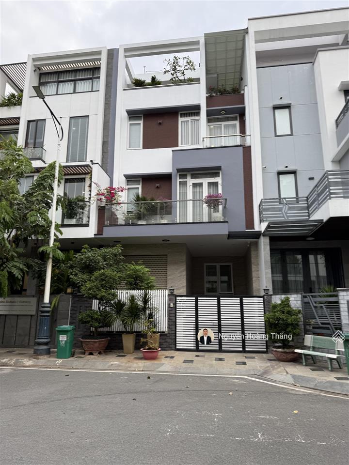 Bán gấp np 7x18m giá chỉ 35 tỷ sẵn nhà, rẻ nhất thị trường mystery đảo kim cương q2  0936 890 ***