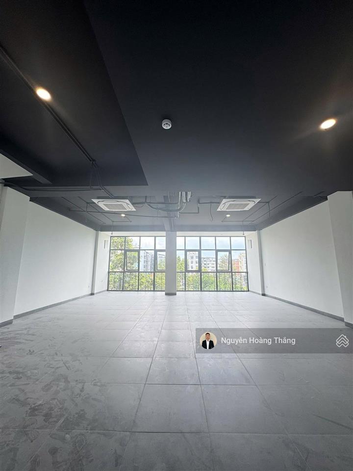Cho thuê văn phòng 1 hầm 4 tầng dtsd 600m2 giá 80tr/th, đảo kim cương q.2,  0936 890 ***