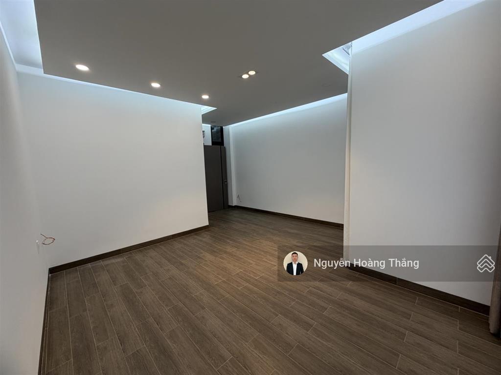 Cho thuê văn phòng kết hợp ở, hầm 4 tầng, 4pn, mới 100%, giá 55tr thạnh mỹ lợi, q.2  0936 890 ***