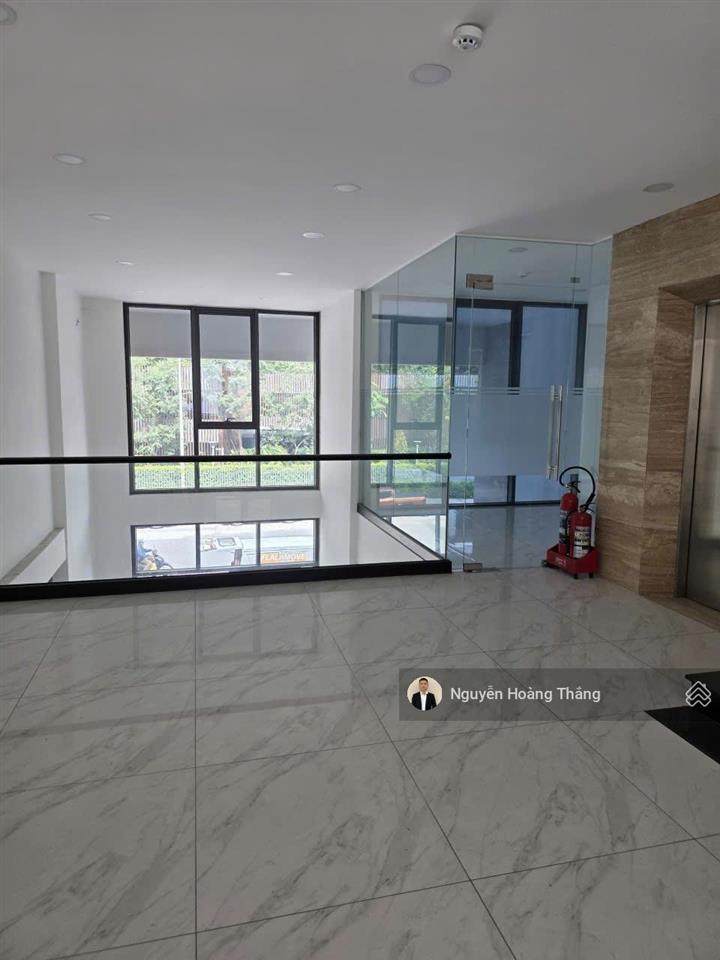 Cho thuê tòa vp 6 tầng 1000m2 sàn giá 135tr, bát nàn, tạ hiện, đảo kim cương tml, q2,  0936 890 ***
