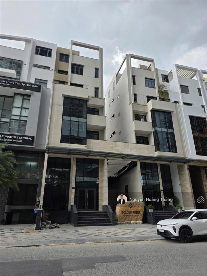 Cho thuê tòa vp 6 tầng 1000m2 sàn giá 135tr, bát nàn, tạ hiện, đảo kim cương tml, q2,  0936 890 ***