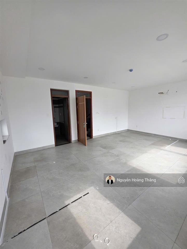 Cho thuê tòa vp 6 tầng 1000m2 sàn giá 135tr, bát nàn, tạ hiện, đảo kim cương tml, q2,  0936 890 ***
