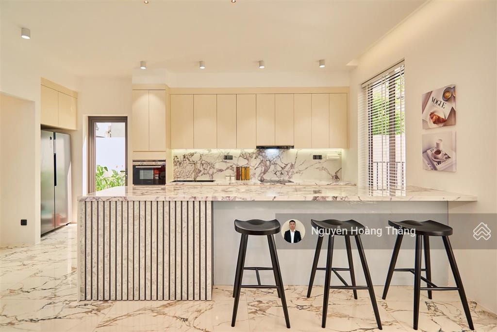 Bán gấp np 7x18m giá rẻ 39,5 tỷ đông nam, sẵn nhà ở ngay, mystery đảo kim cương q2  0936 890 ***