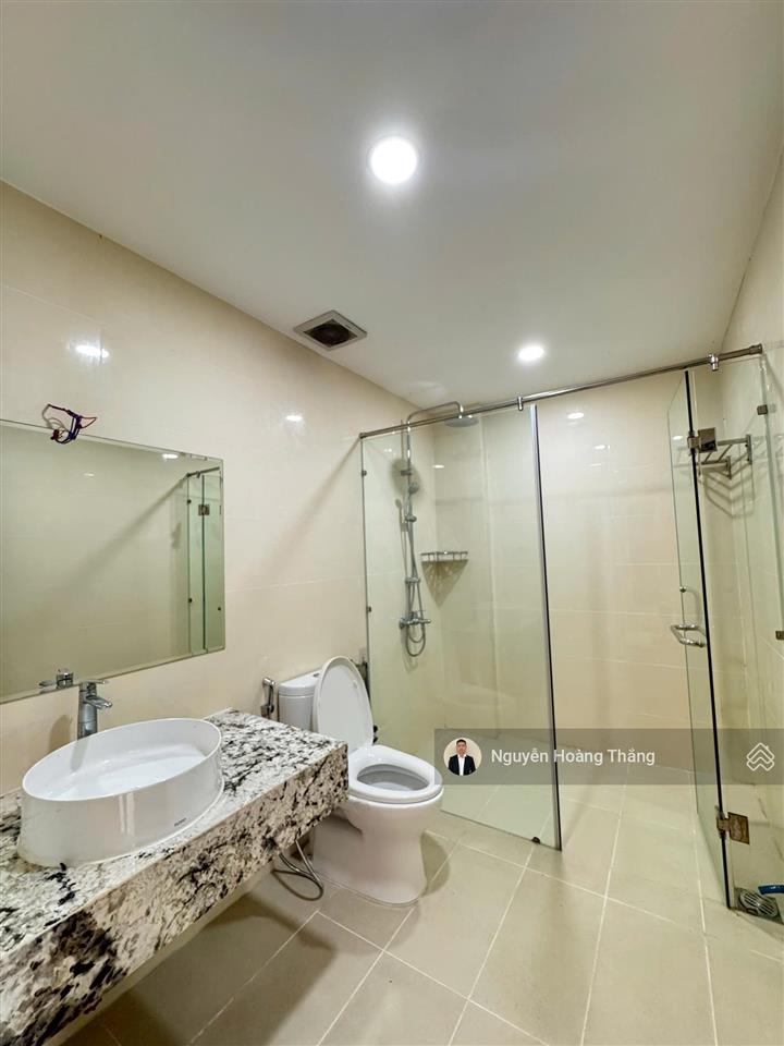 Bán gấp căn np dt 5x20m (26 tỷ), 1 hầm 4 tầng, mystery, nội thất cc, đảo kim cương q2  0936 890 ***