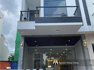 Bán gấp căn np dt 5x20m (30 tỷ), 1 hầm 4 tầng, mystery, đảo kim cương q2  0936 890 ***