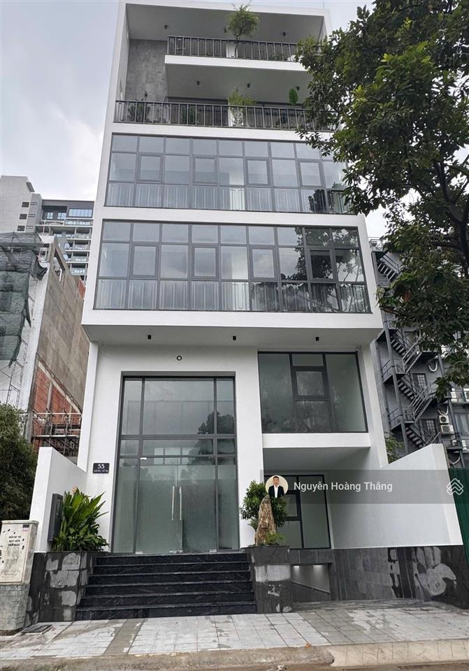 Cho thuê văn phòng 1 hầm 4 tầng dtsd 600m2 giá 85tr/th, đảo kim cương q.2,  0936 890 ***
