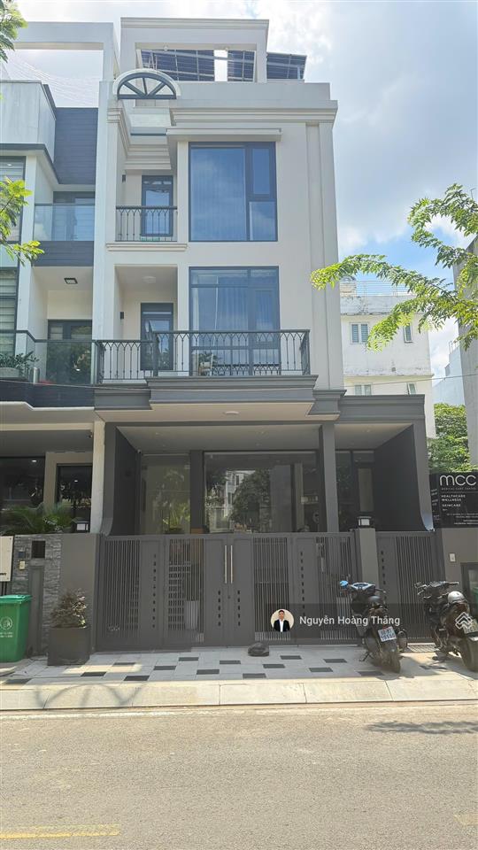 Bán gấp lô np dt 7x20m (chỉ 29 tỷ), 1 hầm 4 tầng, mystery, đảo kim cương q2  0936 890 ***