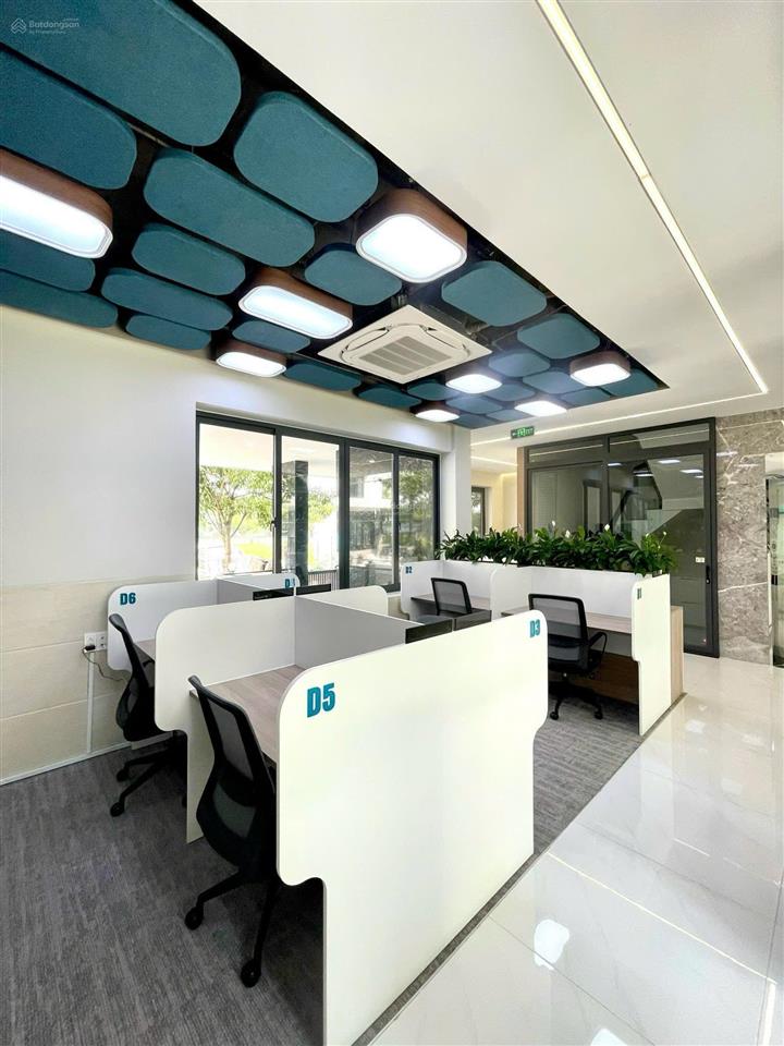 Cho thuê tòa nhà vp full nội thất cao cấp, 1 hầm 4 tầng, dtsd 600m2, giá 100tr, q2, dọn vào ngay