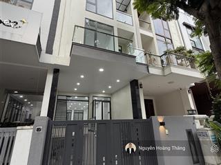 Cho thuê vp mới xây 100%, 1 hầm 4 tầng, dtsd 350m2 khu thạnh mỹ lợi q.2, thiết bị đầy đủ