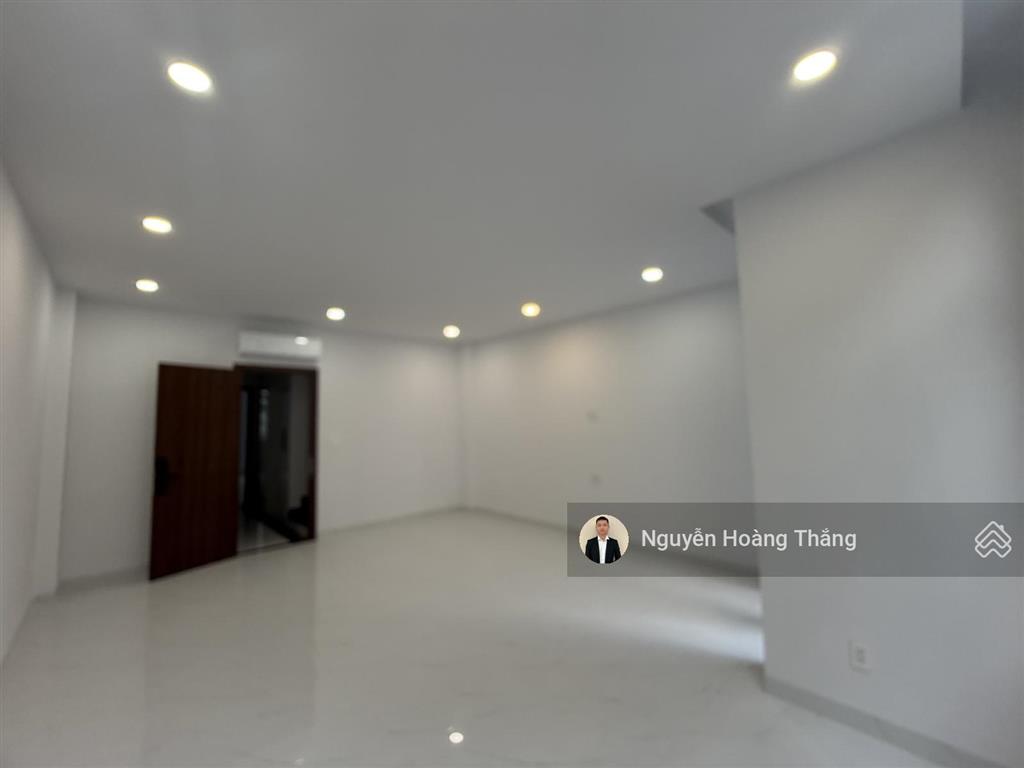 Cho thuê vp mới xây 100%, 1 hầm 4 tầng, dtsd 350m2 khu thạnh mỹ lợi q.2, thiết bị đầy đủ