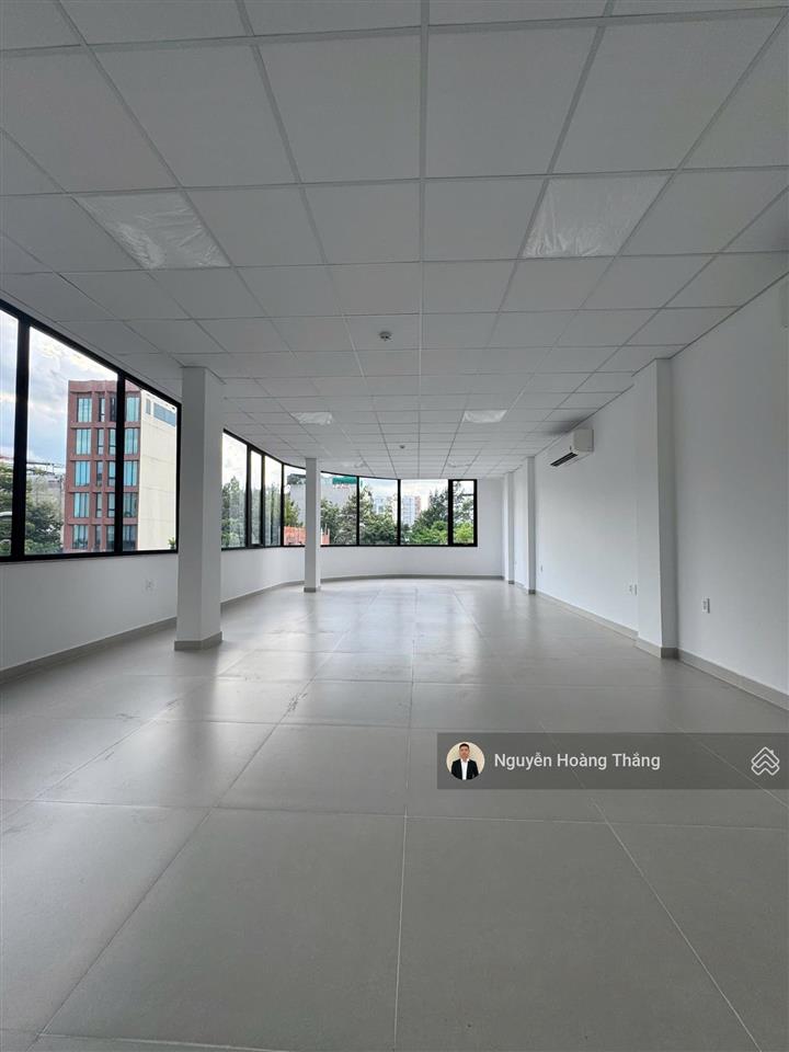Cho thuê tòa nhà vp mới 100%, giá 120tr/th trương văn bang tạ hiện, q2 tk hiện đại setup theo y/c