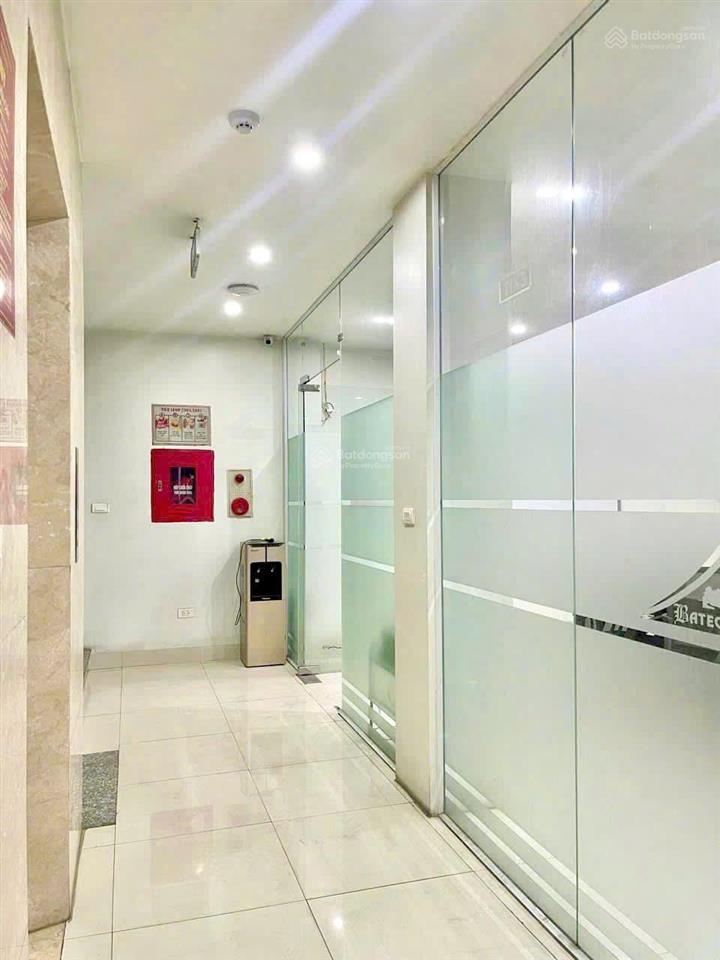 Siêu phẩm tòa nhà mặt phố khu vực trung hòa cầu giấy cũ