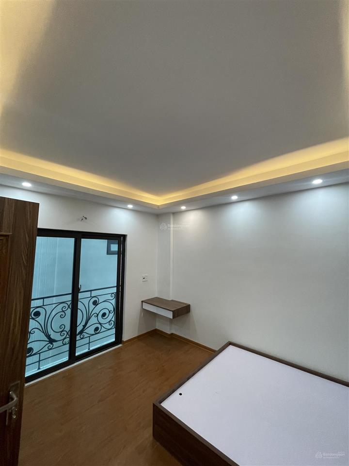 Tôi chính chủ cần bán 91 liên mạc nhà mới ô tô đỗ