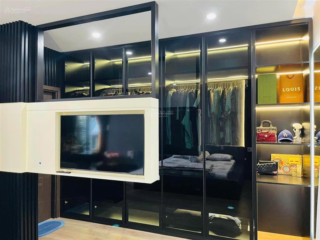 Bán căn nhà vị trí chiến lược tô hoài (10.5m) ngũ hành sơn đà nẵng sát trục lớn minh mạng