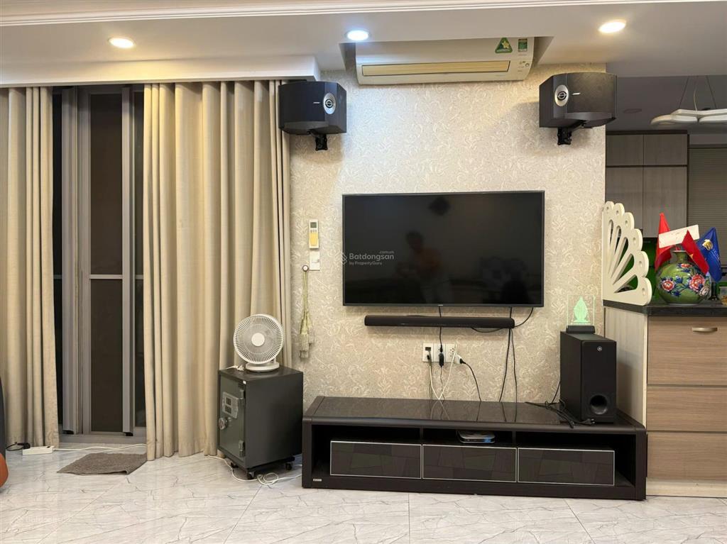 Bán căn hộ green valley giá đầu tư