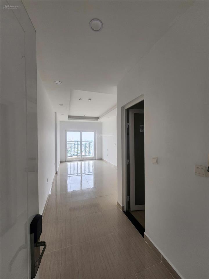 Em cần cho thuê căn góc 81m 2pn moonlight boulevard giá 11 triệu/tháng