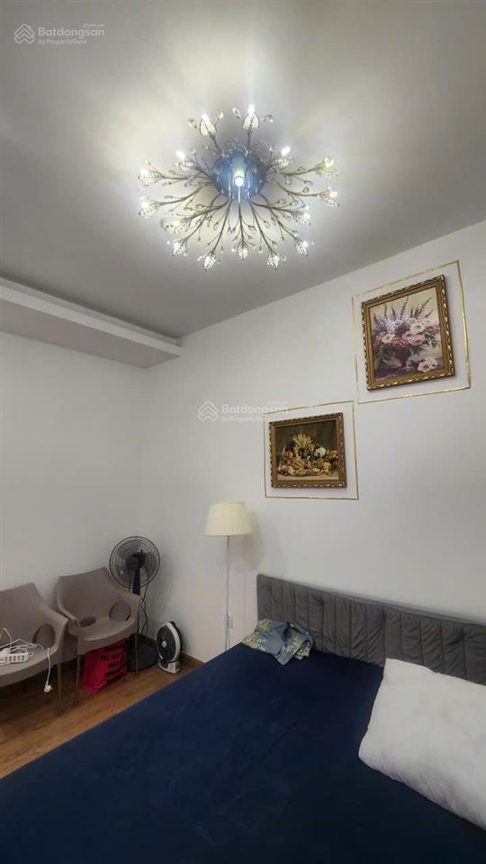 Em cần cho thuê ngay moonlight boulevard căn 2 pn đẹp full nội thất giá 12tr