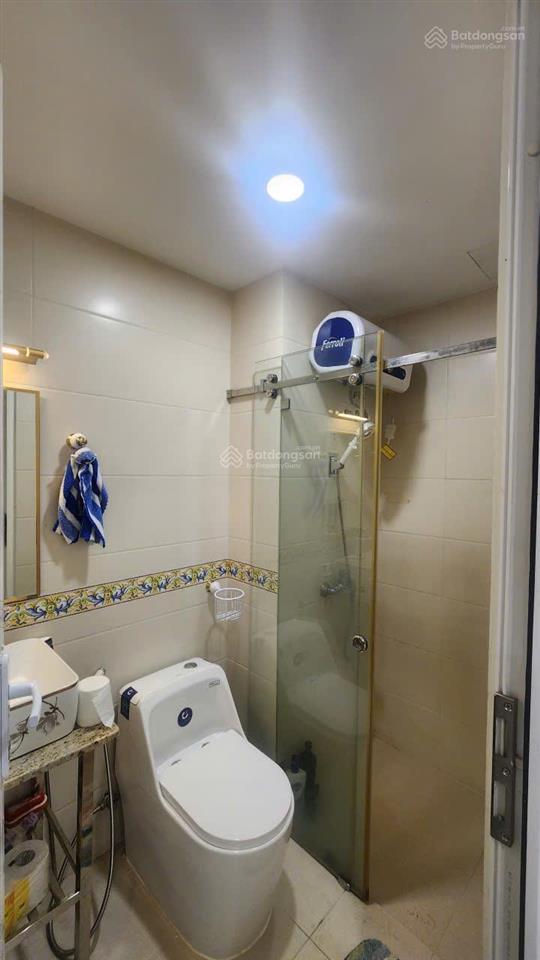 Em cần cho thuê ngay moonlight boulevard căn 2 pn đẹp full nội thất giá 12tr