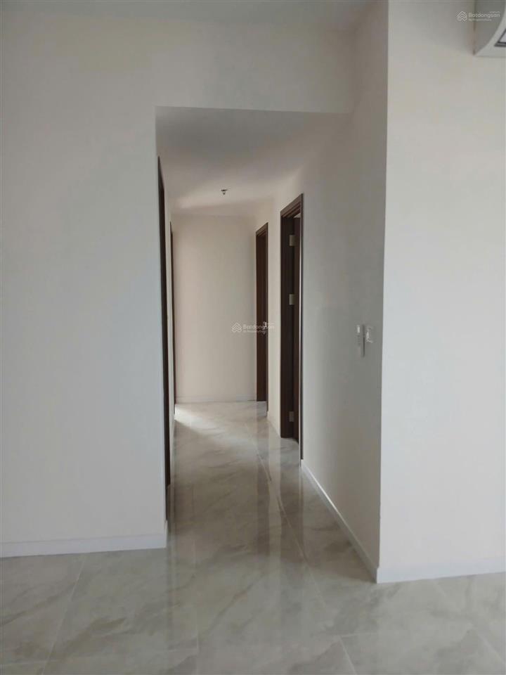 Em cần bán lại căn 2pn privia có sổ giá 4tỷ350tr
