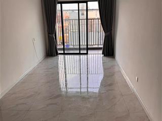 Em cần cho thuê ngay căn 2pn privia nhà trống có máy lạnh 11tr