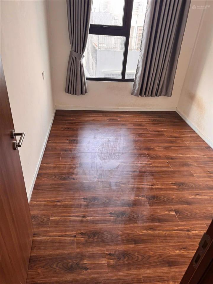Em cần cho thuê ngay căn 2pn privia nhà trống có máy lạnh 11tr