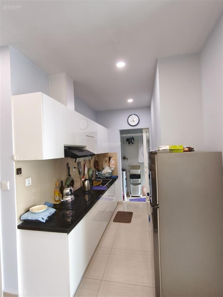 Em cần cho thuê lại căn hộ 2pn full nt đẹp giá 12tr
