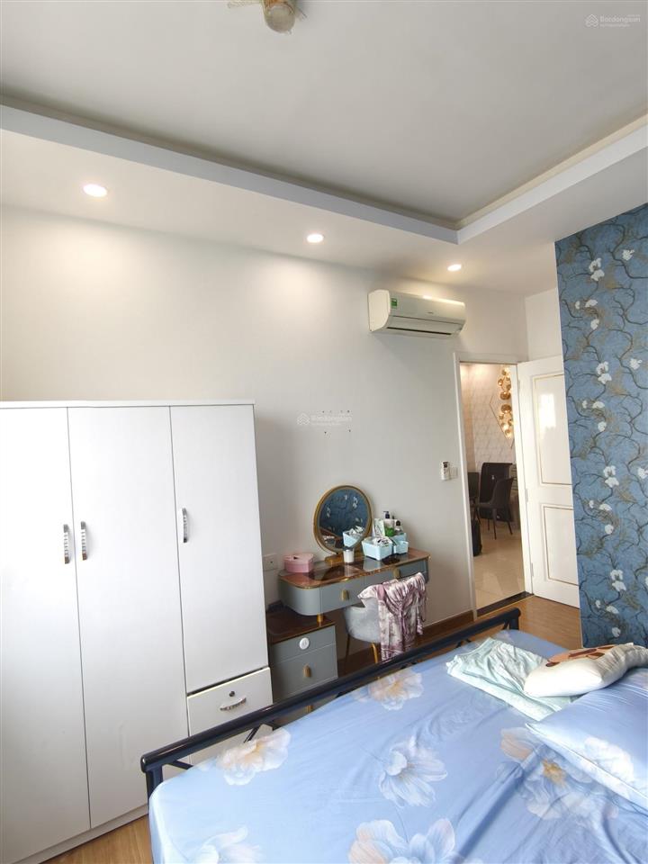 Em cần cho thuê lại căn hộ 2pn full nt đẹp giá 12tr