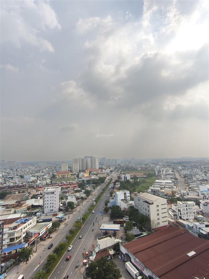 Em cần cho thuê lại căn hộ 2pn full nt đẹp giá 12tr