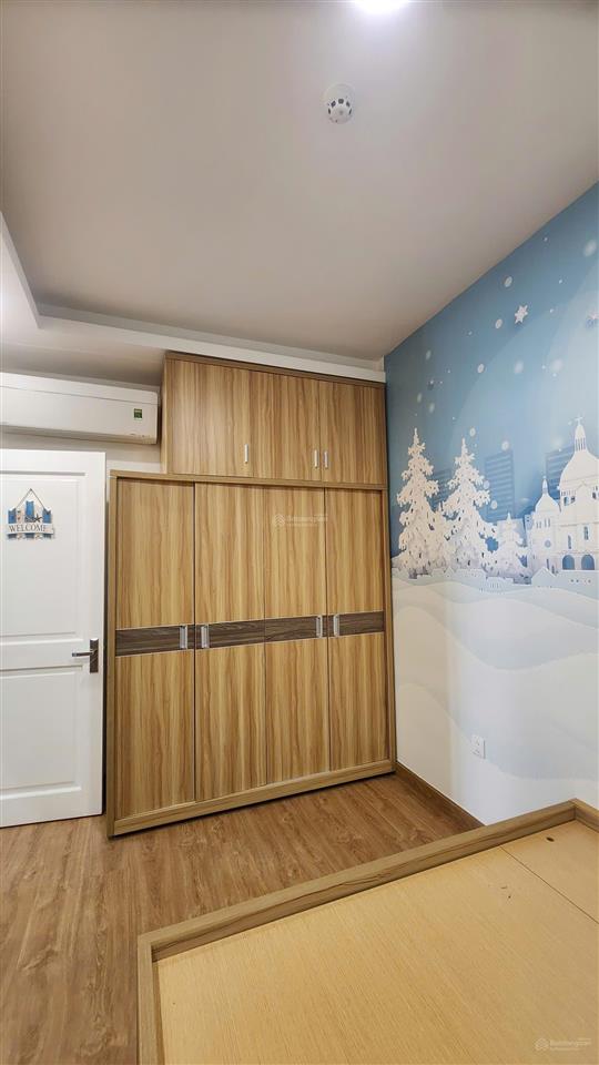 Em cần bán lại căn 3 phòng ngủ 97m2 full nội thất giá chỉ 4tỷ500tr