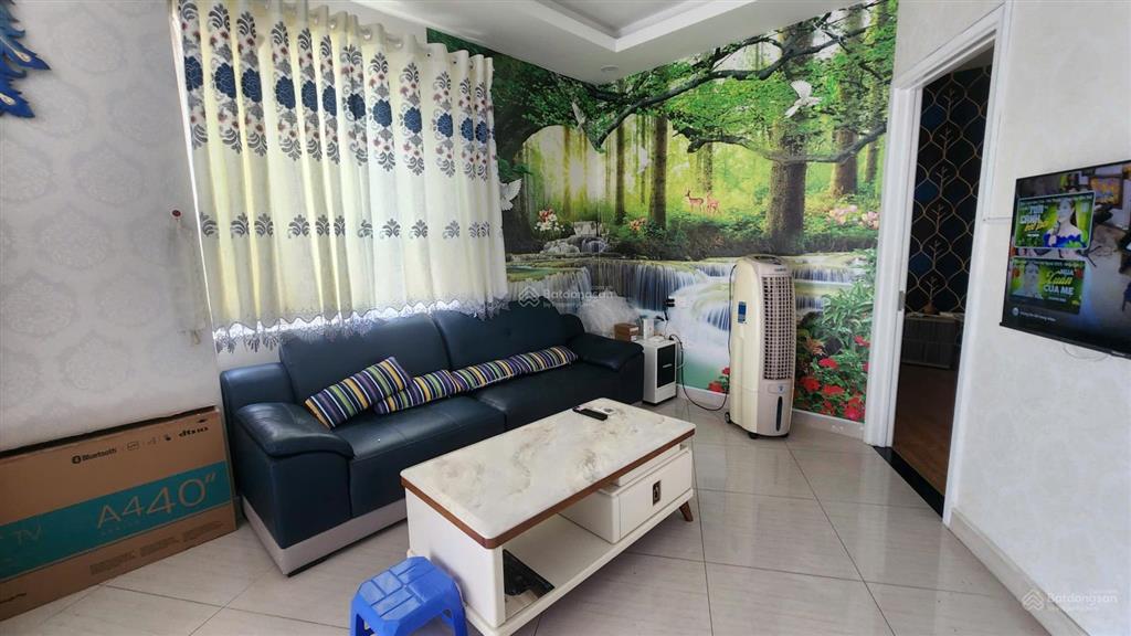 Em cần bán lại căn 3 phòng ngủ 97m2 full nội thất giá chỉ 4tỷ500tr