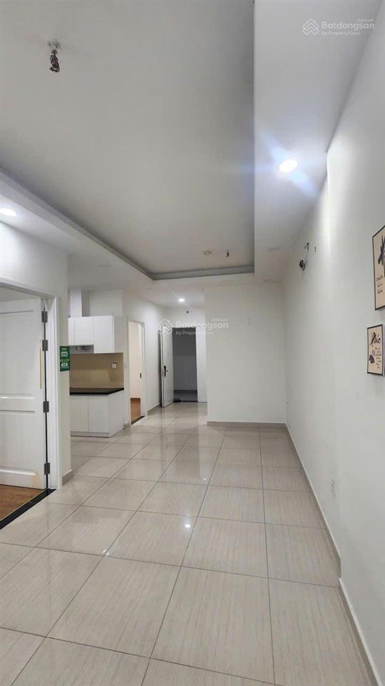 Em cần bán lại căn hộ 2 phòng ngủ 2toilet 70m nhà trống giá chỉ 3ty450tr