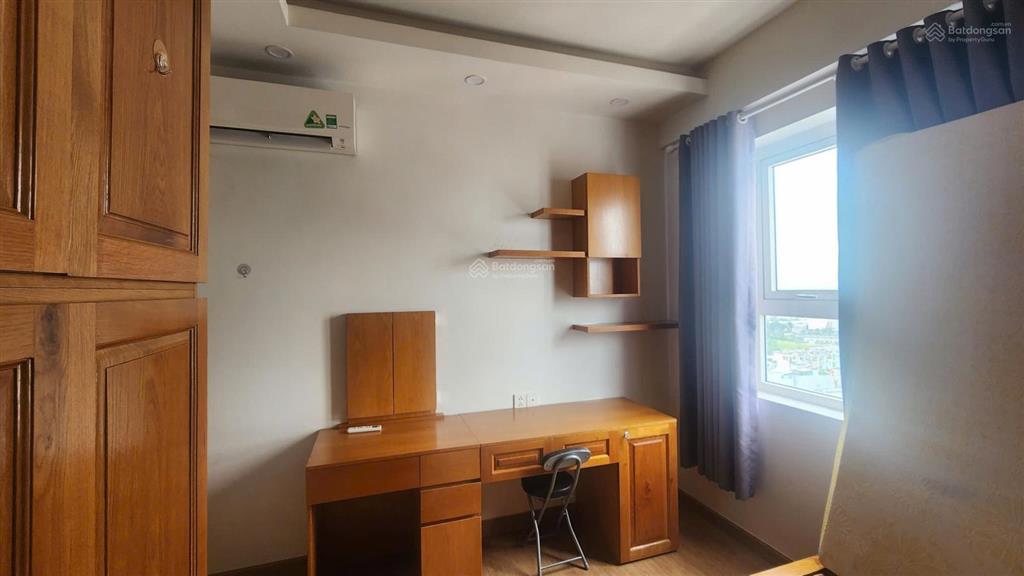 Chuyển công tác cần bán lại căn hộ 3 phòng ngủ 97m2 moonlight boulevard giá 4tỷ5 full nt