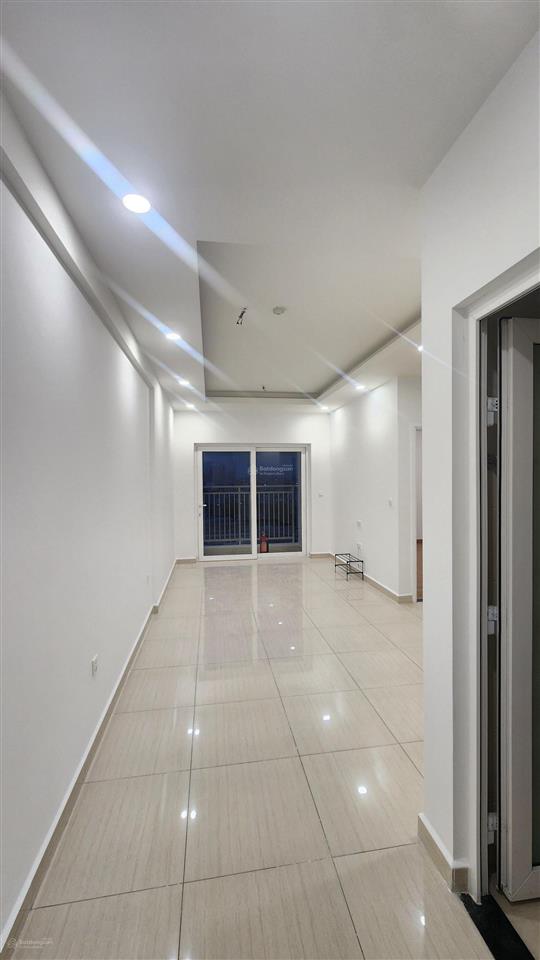 Em cần cho thuê ngay căn góc 2pn moonlight boulevard nhà mới sơn lại mới 100%