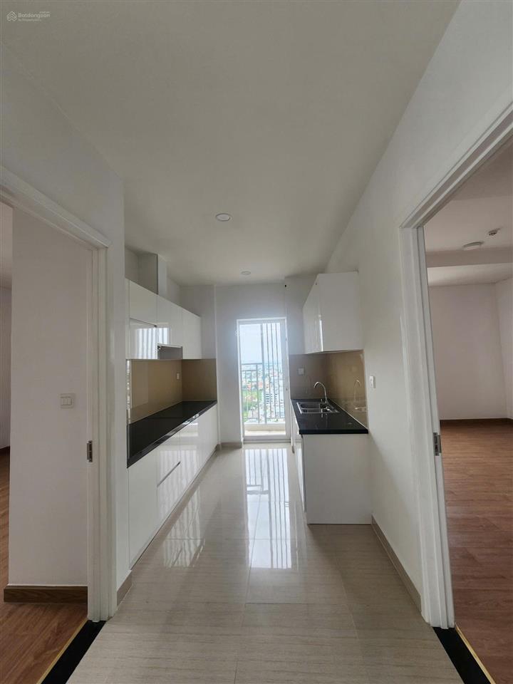 Em cần cho thuê căn góc 81m2, 2pn moonlight boulevard giá 11 triệu/tháng