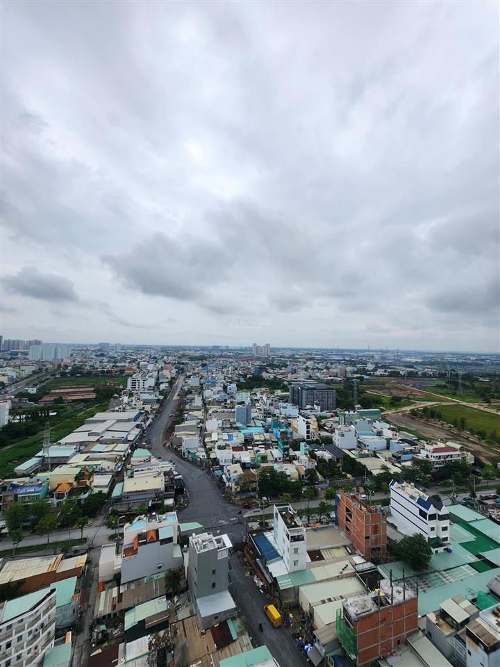 Em cần cho thuê căn góc 81m2, 2pn moonlight boulevard giá 11 triệu/tháng